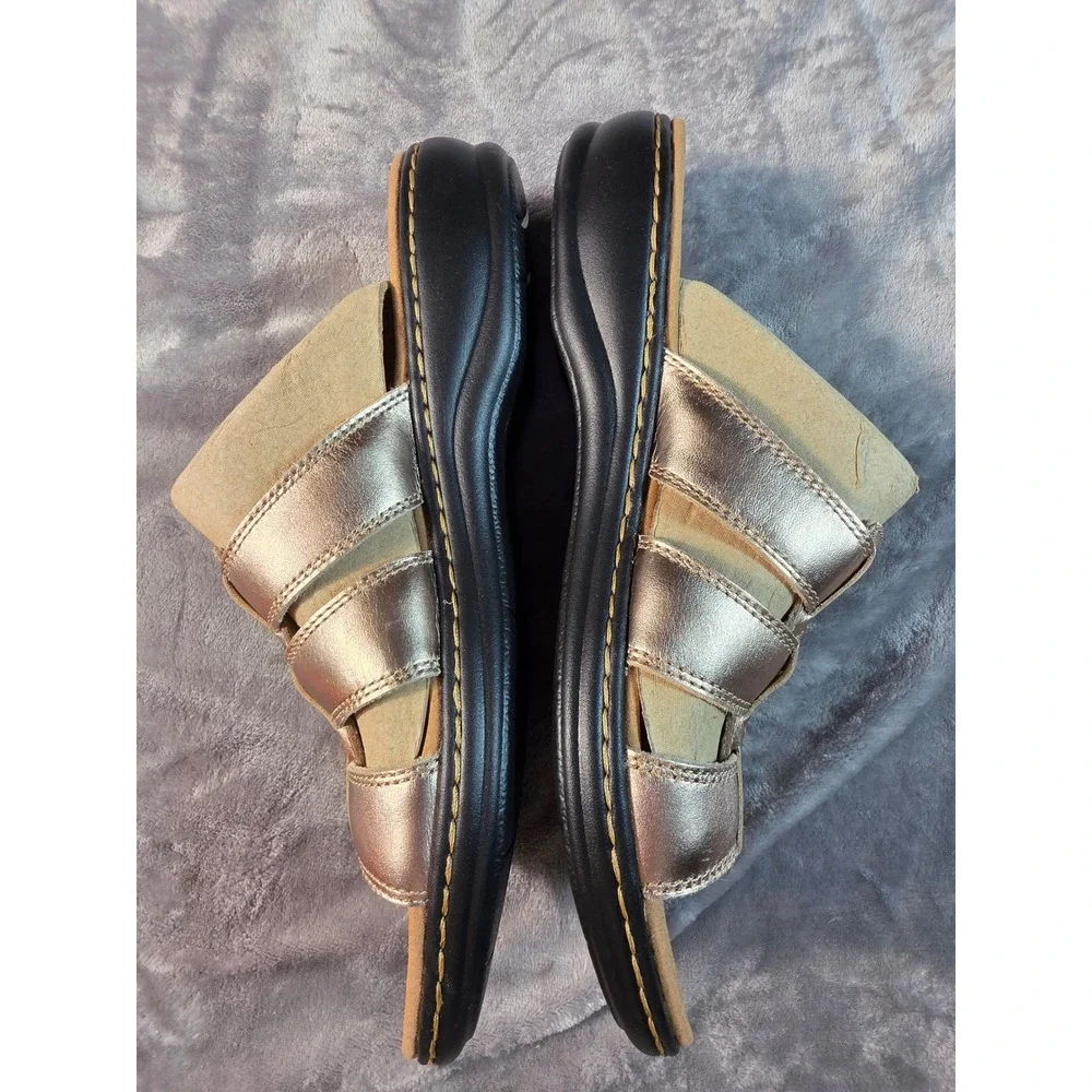 Clarks Leisa Spring Comfort Sandals Womens 12N Rose Gold Leather Metallic NEW - Picture 5 of 7